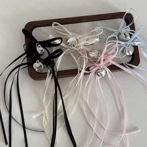 Pinzas para el pelo con lazos y corazones en negro crema azul y rosa set dulce