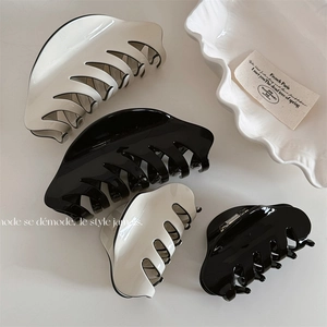 French Minimalist Acetate Hair Claw Solid Color Shark Clip For Women Elegant Creamy White Black Handmade Hair Accessory