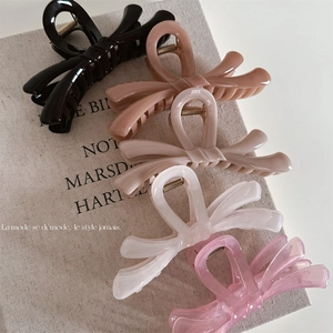 Pince à Cheveux Nœud Croisé Couleur Gelée Pour Femmes Pince en Résine Mate Accessoire de Coiffure Élégant Barrette
