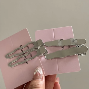 Barrettes à cheveux en métal argenté ondulé de style Y2K sur carte pour coiffure chic