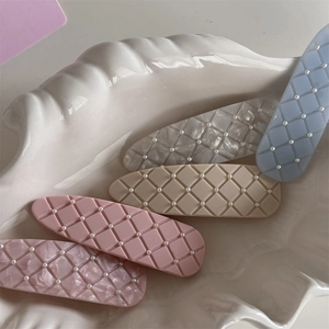 Matte plaid duckbill hair clips with small pearls in macaron colors for women