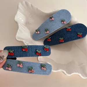 Damen Denim-Stoff Kirsche Strass Haarspange Süß Koreanischer Stil BB Haarnadel Legierung Stoff Kopfbedeckung Haarschmuck Mädchen