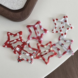 Set of 6 red and white checkered star-shaped snap hair clips for women and kids