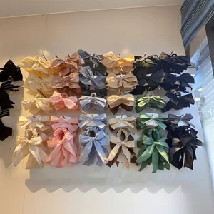 Accessoires de Cheveux Style Coréen en Tissu Nœud Barrettes Chouchous pour Femmes Pinces à Ressort Plissées Douces Griffes de Cheveux d'été Couleur Unie