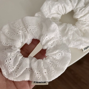Elegant white floral embroidery scrunchies for women in minimalist Korean style hair ties