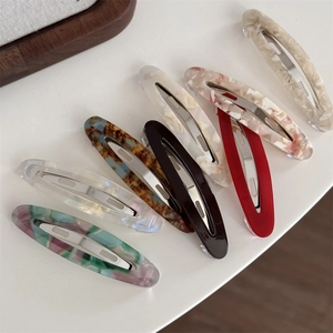 Élégante Barrette à Cheveux Ovale en Acétate Motif Marbre Géométrique Style Coréen Clip BB Fait Main Accessoires de Cheveux Femme
