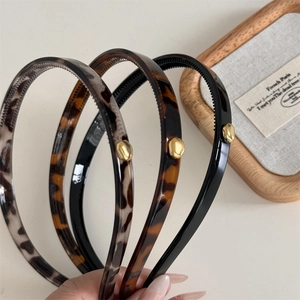 Vintage leopard print headbands with gold metallic beads and non-slip inner teeth