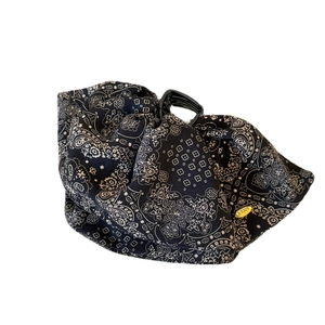 Korean style black paisley floral bow hair claw clip with a golden metal tag