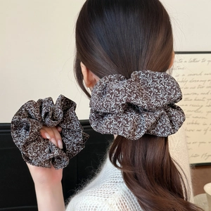 Vintage Floral Print Fabric Scrunchies Large Hair Ties For Women French Style Elegant Elastic Hair Bands For Thick Hair Daily Headwear