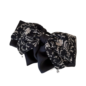 Pince à cheveux noeud satin français avec motif floral et pendentifs en cristal