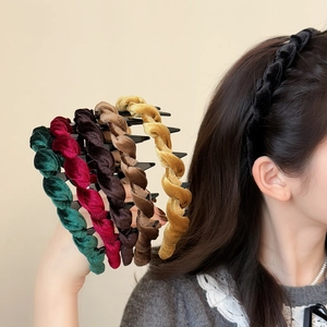 Vintage Twisted Velvet Headband For Women Korean Style Simple Anti-Slip Hair Band With Teeth Handmade Wave Hair Accessories