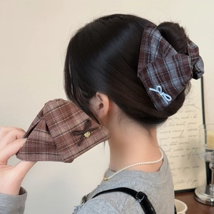 Sweet Plaid Bow Hair Claw Clip For Women Vintage Brown Fabric Hairpin Academic Style Bowknot Shark Clip Jewelry Accessory