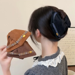Lot de pinces à cheveux élégantes en tissu avec nœuds et détails de logo doré chic