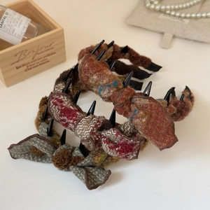 Retro tweed twist bow headband set with teeth for volume and high crown styling