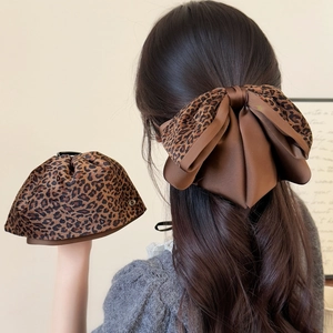 French Elegant Leopard Print Bow Hair Clip Large Satin Fabric Claw Clip Ponytail Holder Vintage Hair Accessories For Women