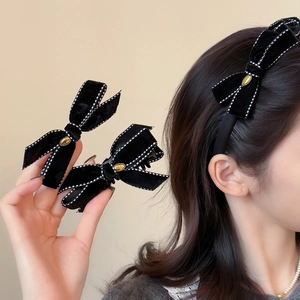 Elegant Velvet Bow Hair Clip For Women Korean Style Black Ribbon Headband Vintage Handcrafted Hairpins Hair Accessories