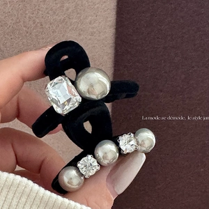 Vintage Black Velvet Hair Claw Clip Elegant Grey Faux Artificial Pearl Rhinestone Flocked Bow Hair Grip Small Mini Accessories For Women