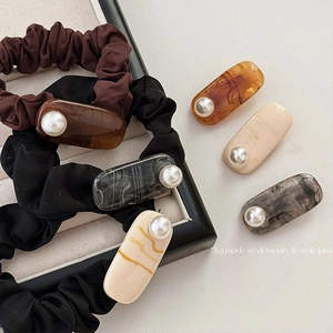 Fermaglio per Capelli Elastico Retrò Francese Trama Marmo Con Perla Artificial Sintetica Elegante Becco d'Anatra Accessori Donna