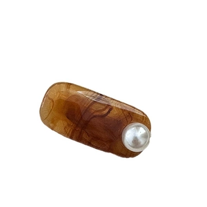 Fermaglio per capelli rettangolare a tartaruga con elegante perla bianca per donna
