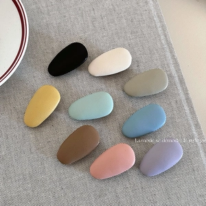 Korean Style Minimalist Oval Leather Texture Hair Clip Matte Teardrop Duckbill Clip Sweet Candy Color Side Fringe Clip Accessory