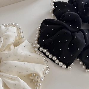 Lot de chouchous élégants surdimensionnés avec perles et strass en noir et blanc crème