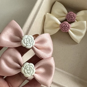 Eleganti fermagli per capelli con fiocchi e fiori di camelia in seta per acconciature