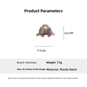 Détails de la pince à cheveux noeud rose en résine montrant taille 4,5cm et poids 7,7g