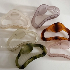 Large Frosted Plastic Hair Claw Clip For Women Minimalist Wavy Hollow Out Shark Clip Korean Style Fresh Headwear Accessory