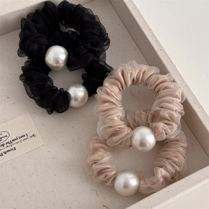 Eleganti elastici per capelli in rete con grandi perle finte in nero e champagne