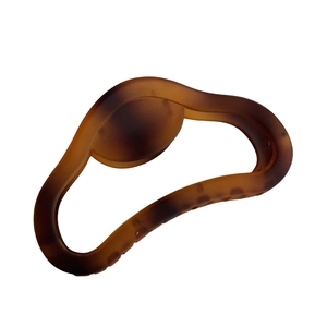 Matte tortoiseshell hair claw clip in a large streamlined design for thick hair styling