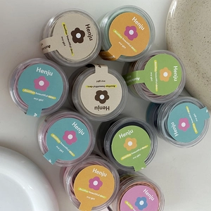 Colorful high-elastic hair ties set in clear jars for girls' hairstyles and ponytails