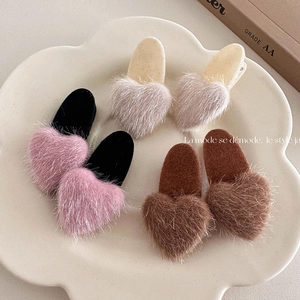 Korean Sweet Plush Heart Hair Clip For Women Autumn Winter Flocked Duckbill Clip Faux Fur Fashion Hair Accessories
