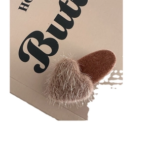 Brown fluffy plush heart-shaped hair clip with warm autumn winter velvet texture