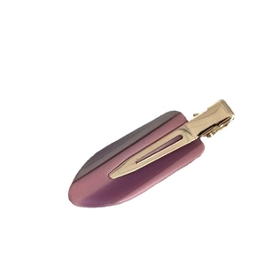 Barrette à cheveux goutte d'eau mauve avec clip en métal doré élégant et minimaliste
