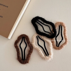 Korean Style Plush Wrapped Wool Cloud Hair Clip For Women Autumn Winter Warm Mohair BB Clip Minimalist Hair Accessories