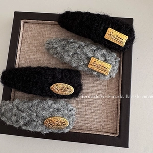 Barrette À Cheveux En Peluche Faite À La Main Pour Femmes En Faux Mouton Avec Étiquette En Métal Doré Accessoires De Coiffure