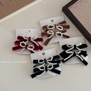 Handmade Velvet Bow Hair Clips With Faux Artificial Pearl Decorative French Retro Side Clips For Women Elegant Hair Accessories