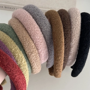 French vintage plush wool headband in vibrant colors for an elegant autumn look
