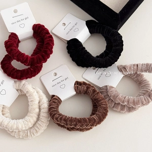 Solid Color Plush Velvet Hair Scrunchies For Women High Elasticity Soft Fabric Pleated Hair Ties Elegant Ponytail Holder Hair Accessories