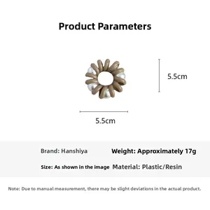 Spécifications de taille de l'élastique spirale marron à perles mesurant 5,5cm x 5,5cm