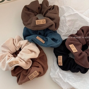 Vintage Knitted Ribbed Scrunchie With Smile Face Leather Patch Sweet Ponytail Holder Hair Ties For Women Daily Accessories