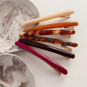Ensemble de barrettes minimalistes en acétate beige, ambre et écaille avec base dorée