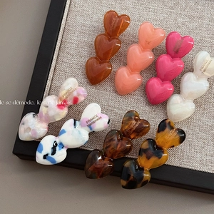 Handgefertigte Acetat Triple Herz Haarklammer Für Damen Französischer Stil Entenschnabel Clip Süße Tägliche Haarschmuck