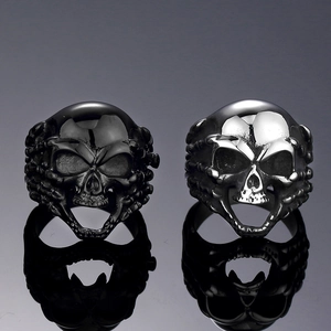 Anillos de calavera punk vintage para hombre en negro mate y plata pulida inoxidable