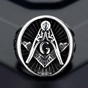 Anillo de la Masonería de Acero de Titanio Vintage para Hombre Escuadra Compás Retrò Letra G Anillo de Sello Pulido Bicolor Dorado Joyería Punk