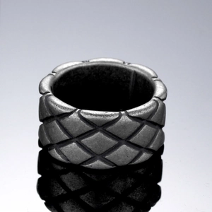 Vintage silver titanium steel wide ring featuring classic embossed rhombus pattern