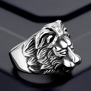 Vintage silver lion head ring in punk style, crafted with durable stainless steel