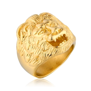 Detailed view of the fierce lion head relief and texture on the gold punk ring