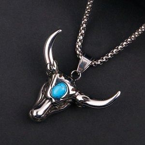 Collier Pendentif Crâne Tête de Taureau Vintage Homme Acier Inoxydable Punk Bijoux Animaux Avec Décoration en Pierre Synthétique