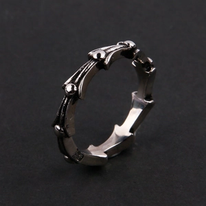Vintage stainless steel cross flower ring with gothic thorn design for men and women